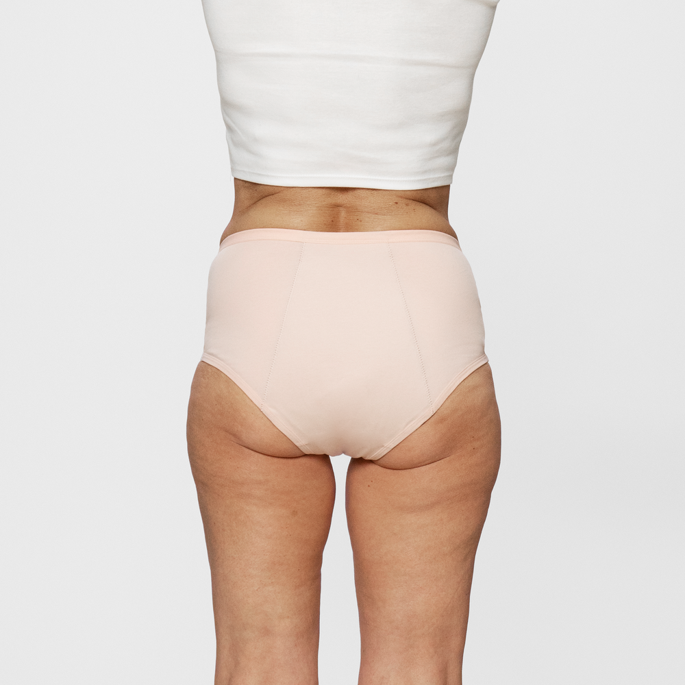 
                  
                    Inkontinenzslip LARA rosa von hinten angezogen high waist Baumwolle
                  
                